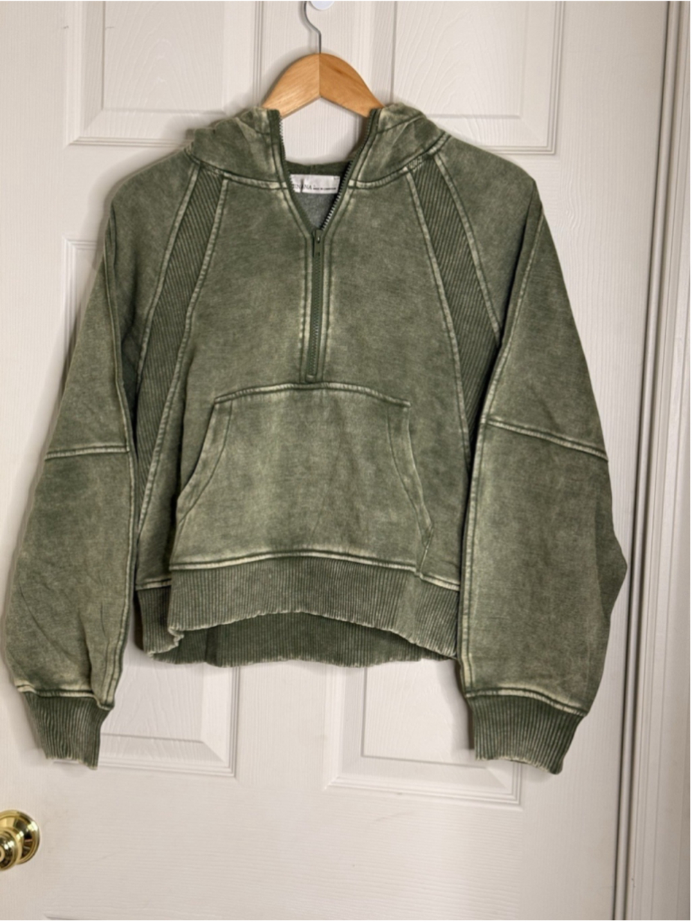 Zenana Outfitters Olive Green Cropped Hooded Sweatshirt Women’s Sz: Small - Picture 2 of 5